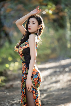 调教成淫妓的富家千金