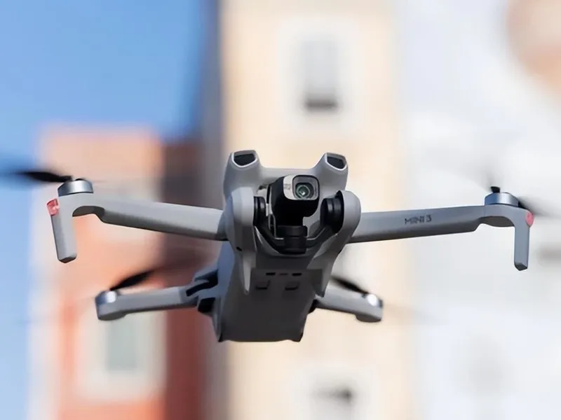 大疆发布可折叠的航拍机