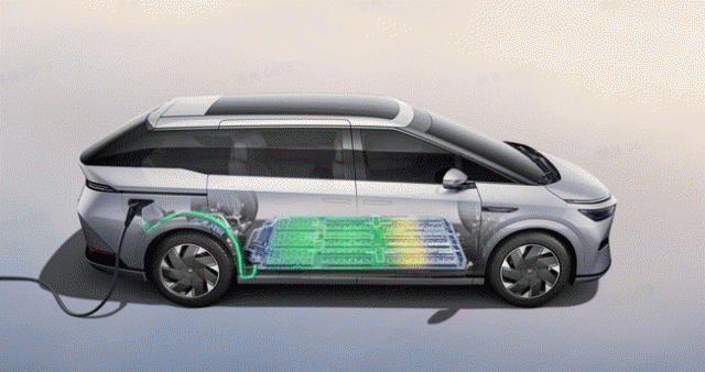 小鹏X9上市 售价35.98万元起