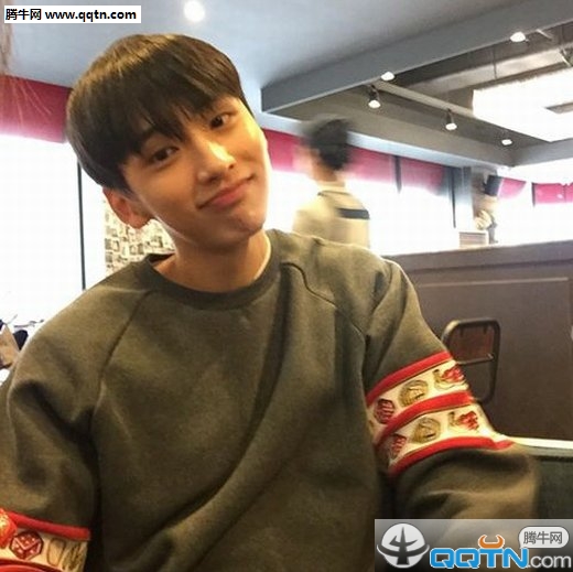 真人帅气男生图片大全集精选 说走就走头都不回