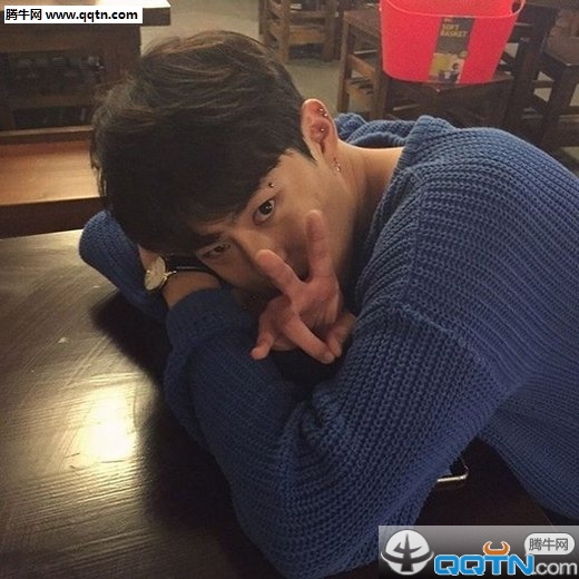 真人帅气男生图片大全集精选 说走就走头都不回