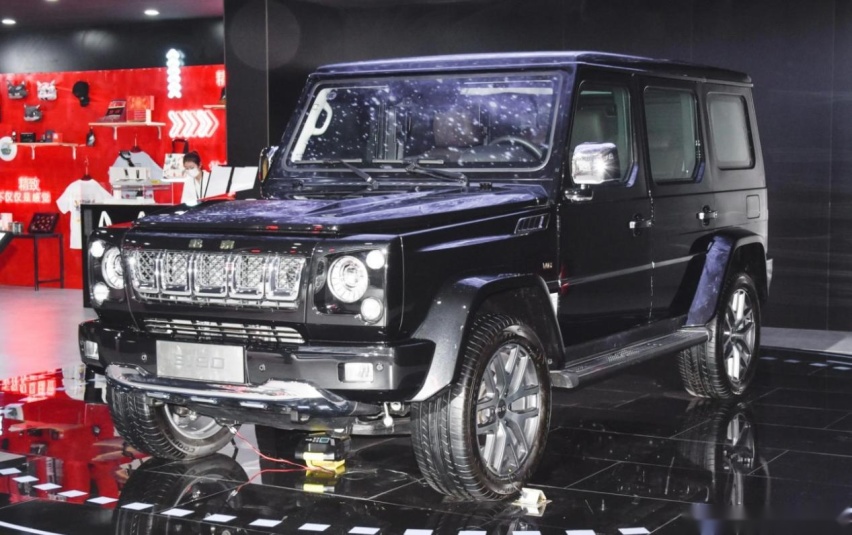 2023款北京BJ80，扭杆弹簧悬挂，稀有的菱特3.0T V6发动机