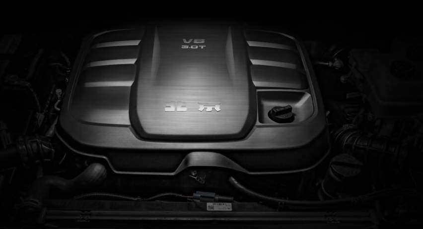 2023款北京BJ80，扭杆弹簧悬挂，稀有的菱特3.0T V6发动机