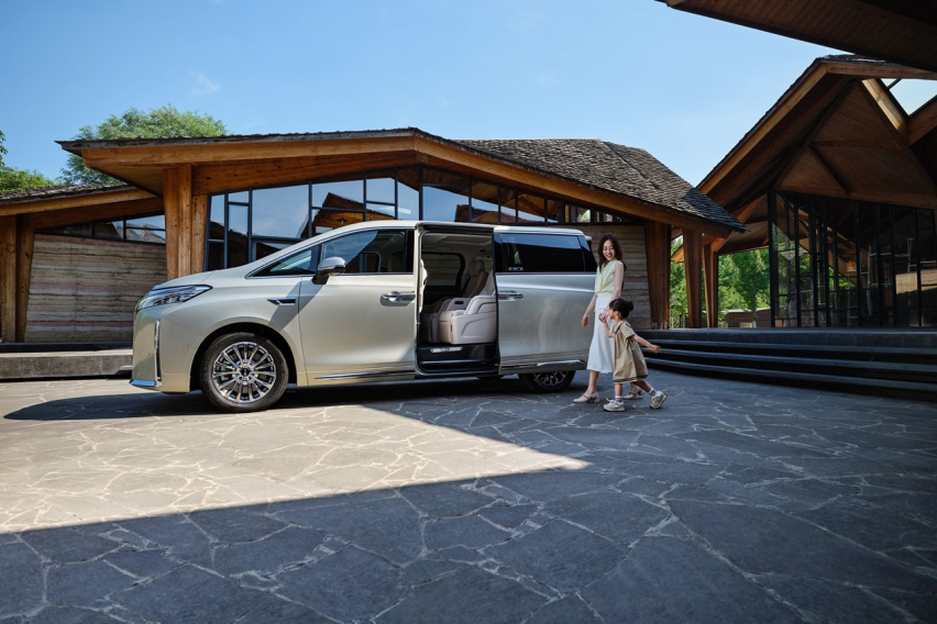 销量同比翻倍 2023年长城汽车销售新能源汽车超26万辆 再创新高