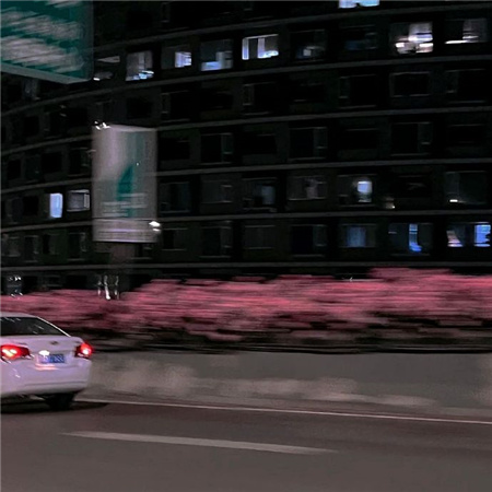 很容易让人emo的配图 真实容易emo的难过配图