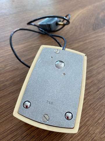 鼠标里的小球球 是什么时候消失的