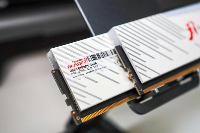 金百达刃DDR5 24Gx4超频测试:含XMP自动超频+手动超频
