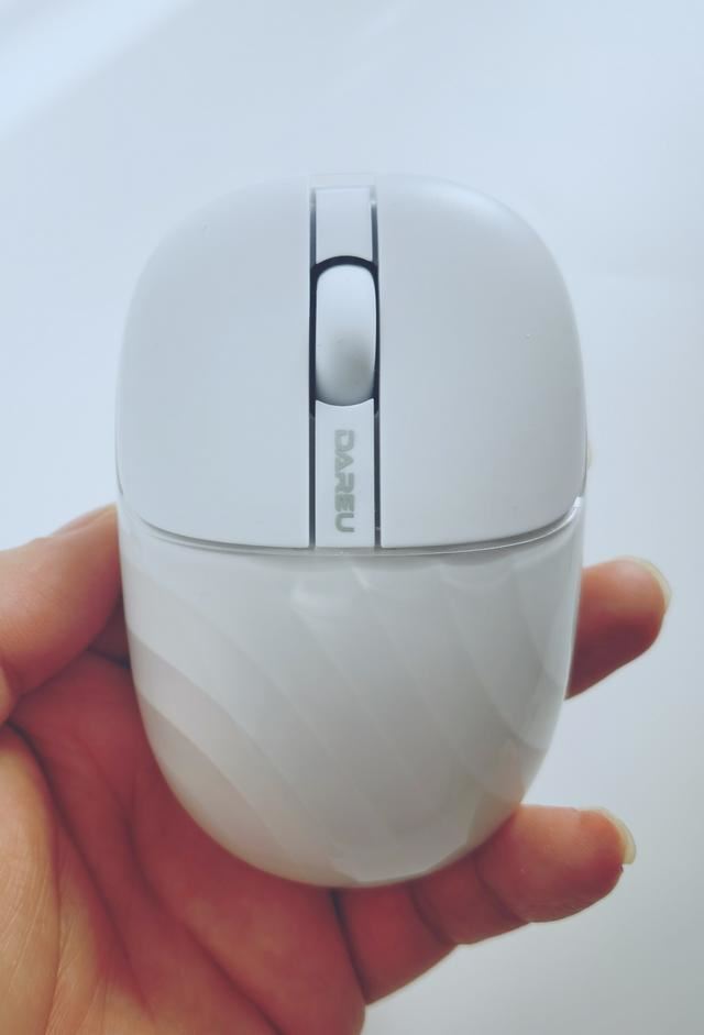 让你的办公生活更轻松愉悦 达尔优水波纹无线鼠标测评