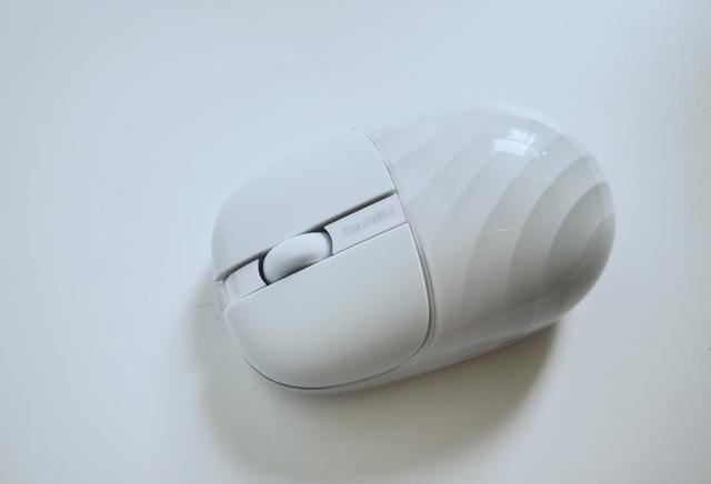 让你的办公生活更轻松愉悦 达尔优水波纹无线鼠标测评