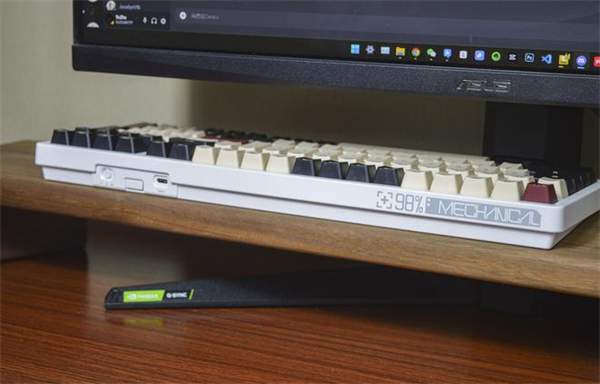 牧马人K98机械键盘怎么样 牧马人三模机械键盘K98详细评测