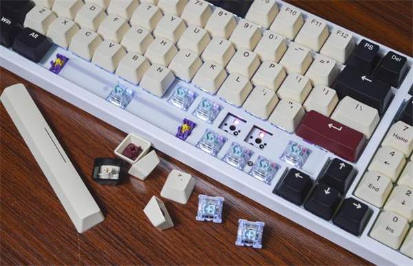 牧马人K98机械键盘怎么样 牧马人三模机械键盘K98详细评测