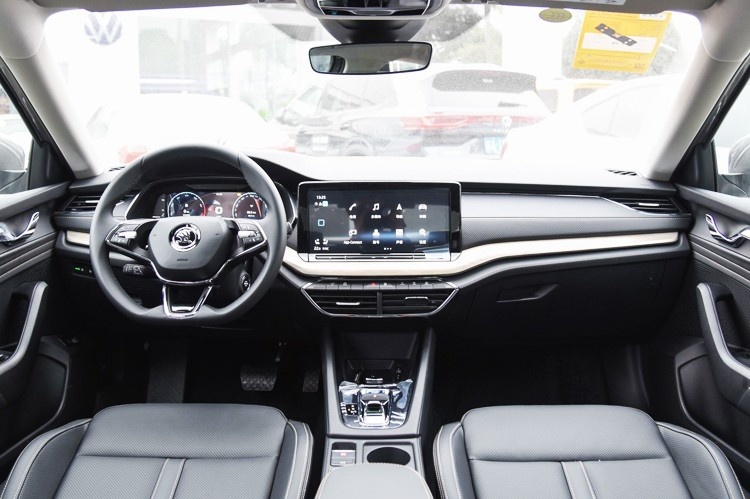 性价比最高的“大众系”轿车，内外都有变化，全新明锐来了！