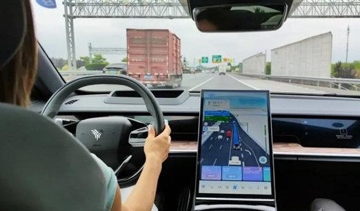 紧跟华为系、小鹏，跑进智驾第一梯队，哪吒S彰显硬核实力