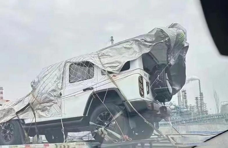 或搭载2.0T＋轻混 新款212决定不吃老本了？