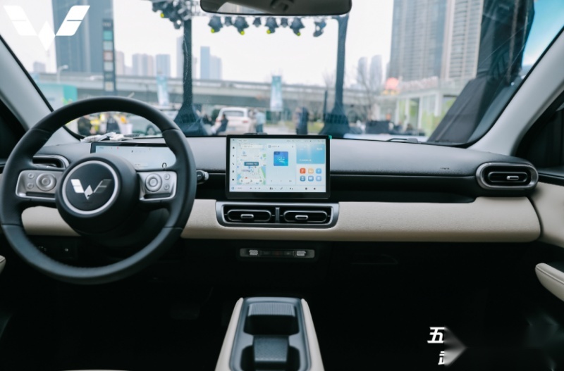 ​PLUS改变的不仅仅是大 五菱缤果PLUS江城武汉热力上市