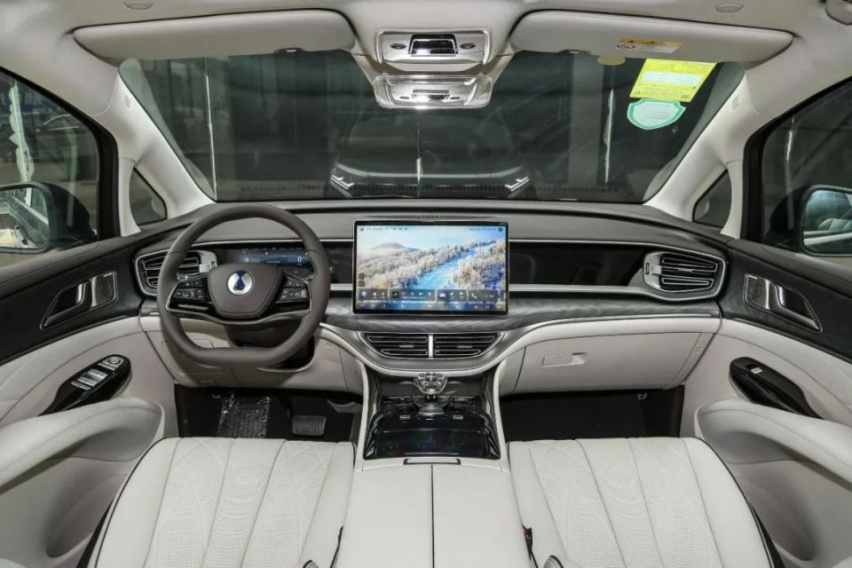 MPV冠军，新款腾势D9