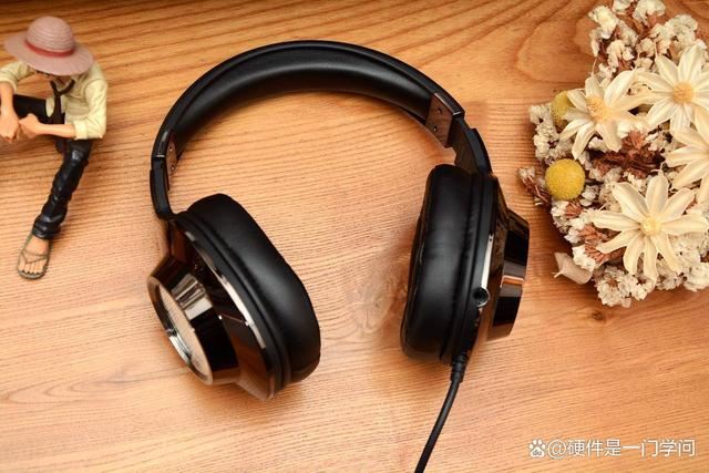 双芯双声卡7.1音效! 漫步者G2 Pro游戏耳机体验