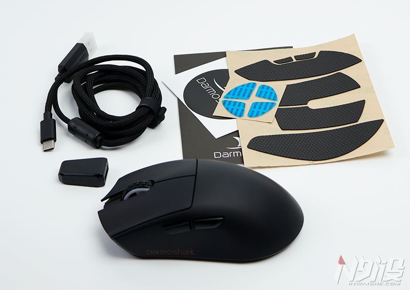 右手人体工学的来了 Darmoshark达摩鲨N5三模鼠标拆解评测