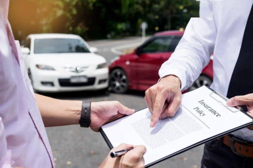 小米SU7保费超玛莎拉蒂，新能源车如何买保险才划算？