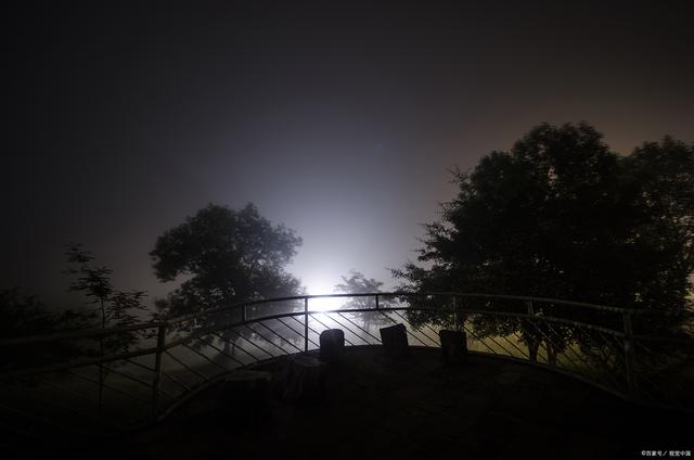 人不要想太多，想太多了，折磨的是自己