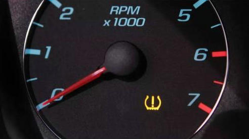 胎压故障灯是什么原因(胎压故障灯是什么颜色)