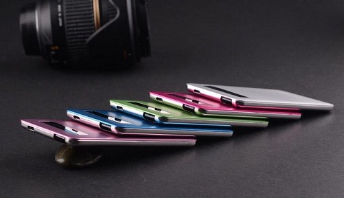 移动电源怎么用