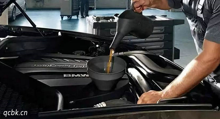 机油多一点点对车有影响吗(机油多一点没事吧)