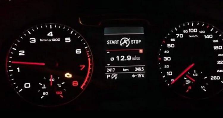 汽车油门松开了转速降不下来怎么回事(油门松开后还在加油是怎么回事?)