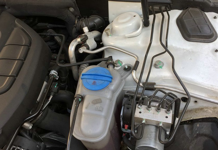 冷却液加多了有什么危害(冷却液加多了有危害吗)