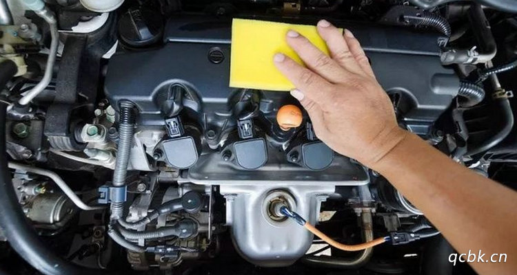 发动机舱怎么清洗又快又干净(发动机舱怎么清洁)