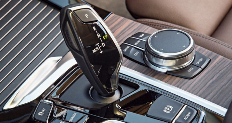 自动挡汽车启动正确步骤(自动挡汽车启动后需要热车吗)