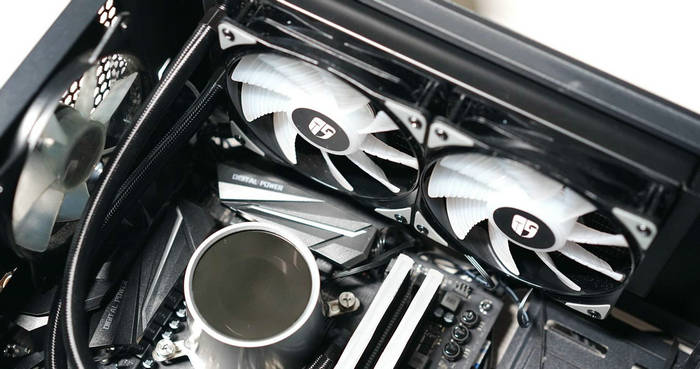 车熄火后还有风扇转的声音是什么原因(轿车熄火以后还有很大的风声)