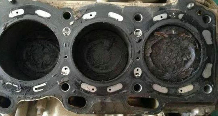 活塞环积碳怎样清除(活塞环积碳怎样排出)