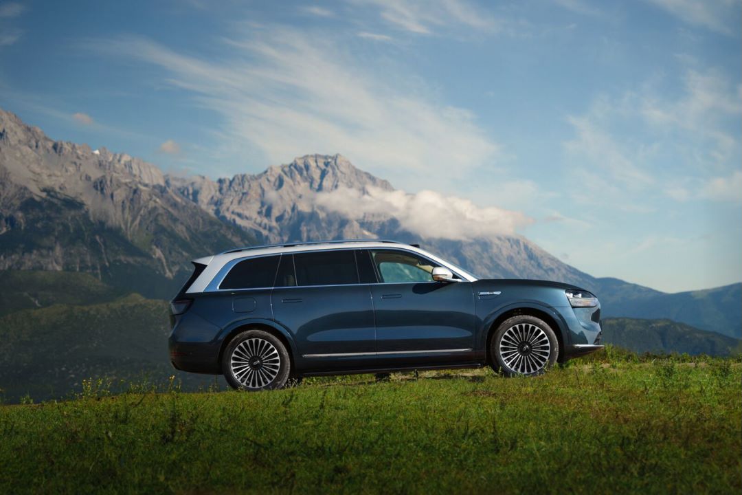 赛力斯发布11月产销快报 新能源汽车销量达36842辆