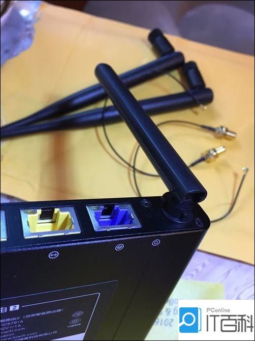 无线路由器怎么换天线 无线路由改装SMA天线接口的教程