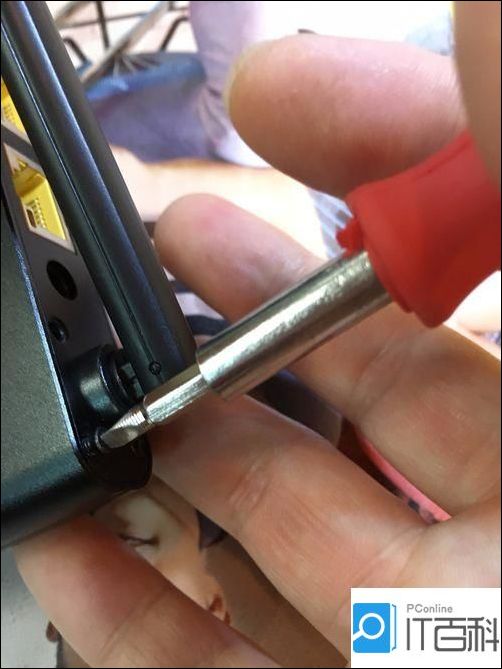 无线路由器怎么换天线 无线路由改装SMA天线接口的教程