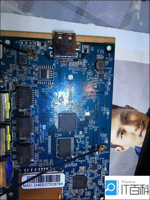 无线路由器怎么换天线 无线路由改装SMA天线接口的教程