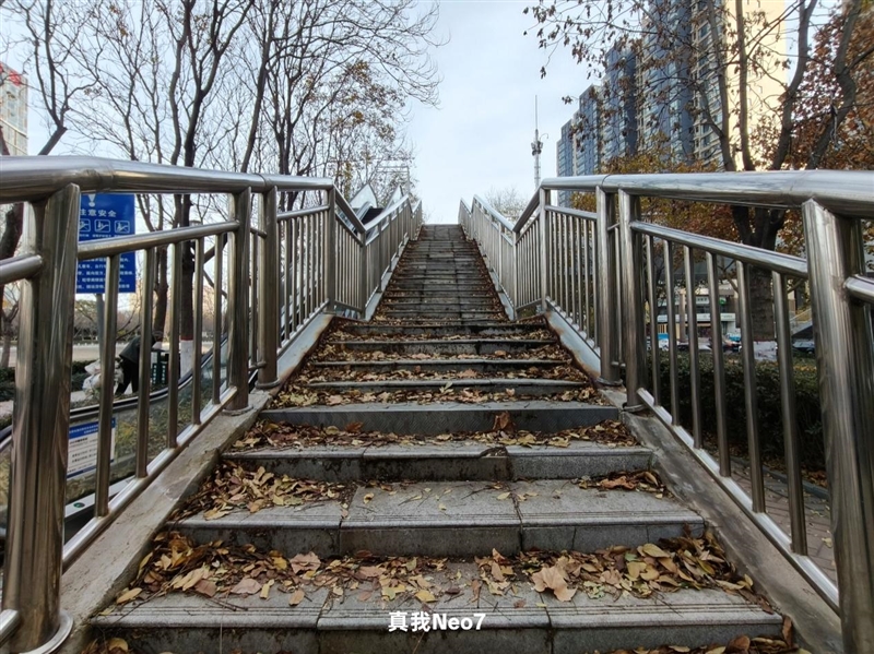 续航超强、游戏无敌！真我Neo7深度评测：一款更懂年轻人的天玑9300+电竞旗舰