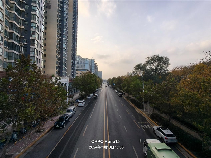 果味安卓新体验！OPPO Reno13评测：这是一款专为女生打造的理想手机