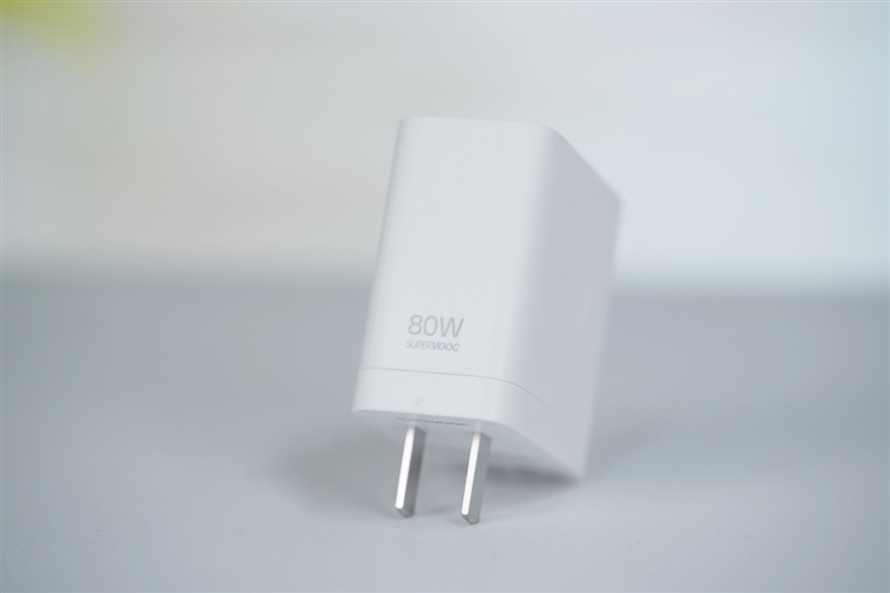 续航超强、游戏无敌！真我Neo7深度评测：一款更懂年轻人的天玑9300+电竞旗舰