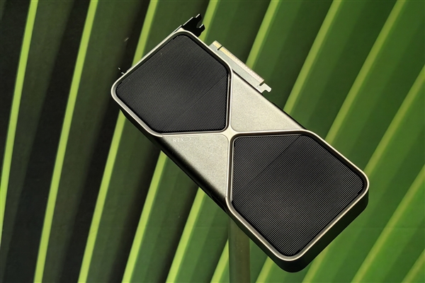 帧率暴增8倍！NVIDIA揭秘DLSS进化背后：大型超算6年全天无休工作