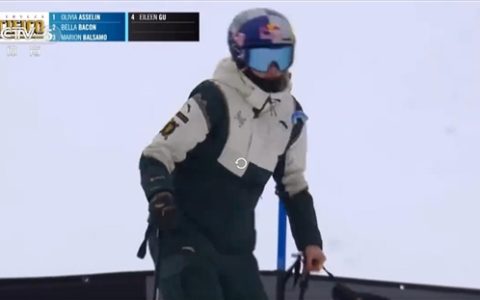 谷爱凌摔倒已不能走路：身体达到了极限