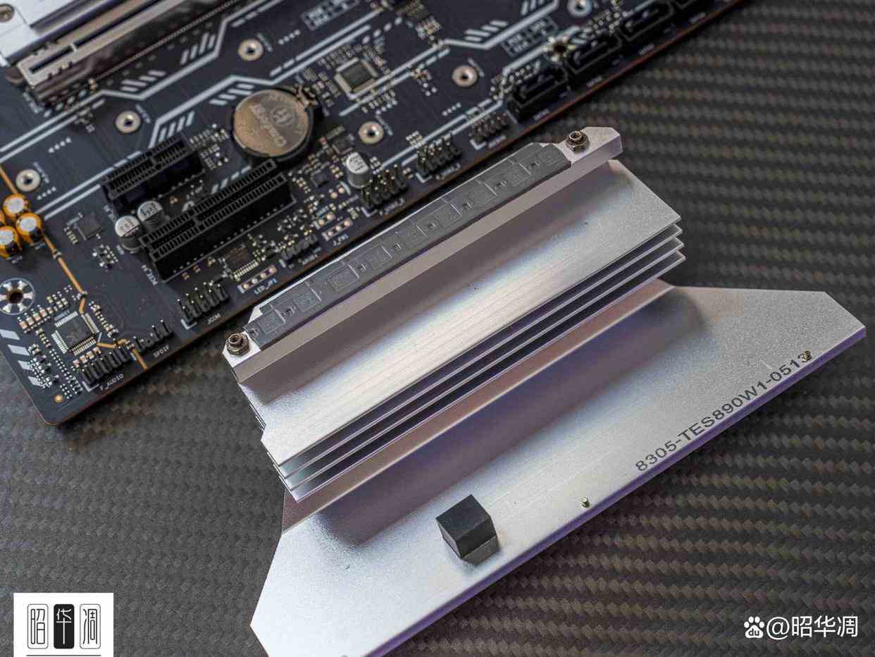 千元级黑马! 铭瑄终结者 B860M主板测评