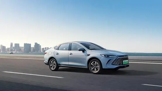 第二代秦PLUS智驾版7.98万起,A级家轿亦可享高阶智驾 第二代秦PLUS智驾版7.98万起,A级家轿亦可享高阶智驾