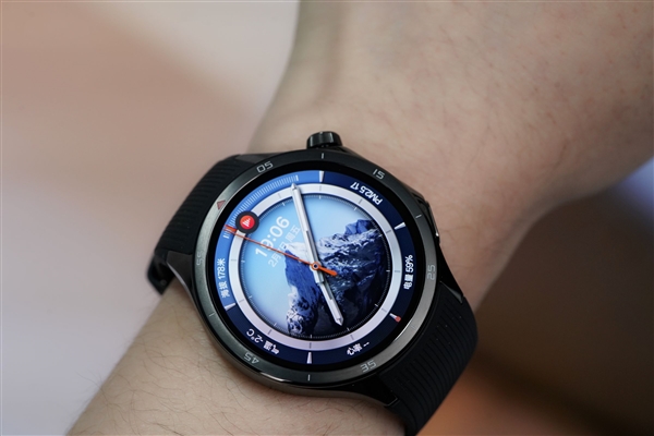 全球首发无感高血压风险评估！OPPO Watch X2图赏