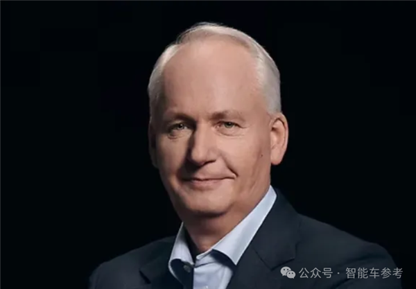 奔驰交出冰点年报