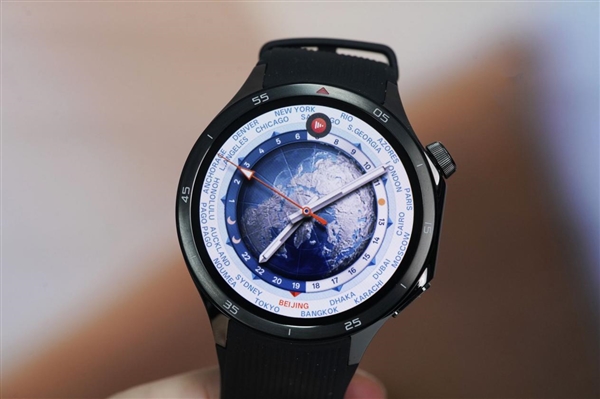 全球首发无感高血压风险评估！OPPO Watch X2图赏