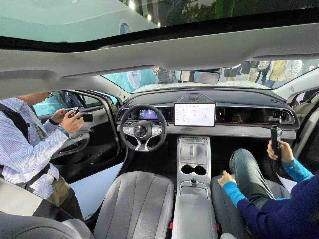 11.78万元起，海狮05EV：标配天神之眼，更有冷暖冰箱