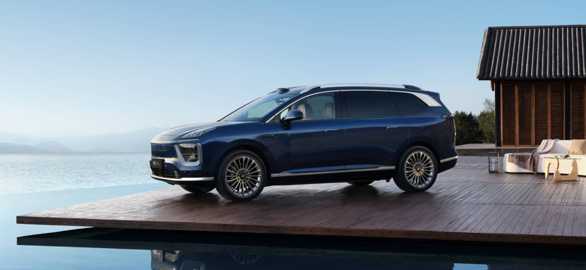 理想L8有对手了！昊铂HL开启预售，比MPV更舒服