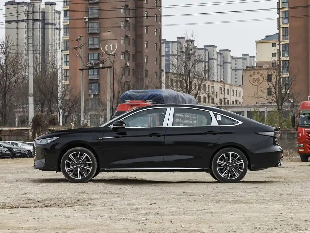 奇瑞艾瑞泽8 PRO上市，限时10.39万起，配L2+智驾